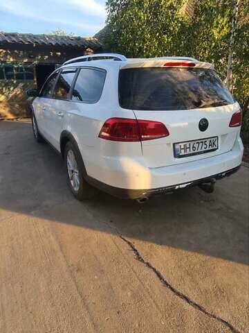 Белый Фольксваген Пассат Альтрак, объемом двигателя 1.97 л и пробегом 199 тыс. км за 12500 $, фото 2 на Automoto.ua