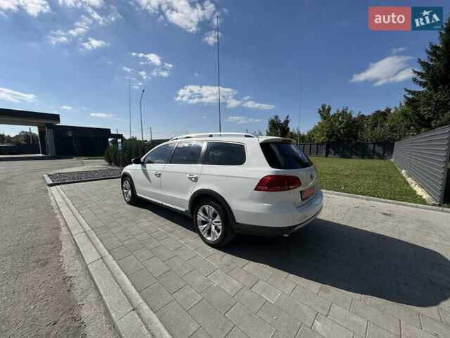 Белый Фольксваген Пассат Альтрак, объемом двигателя 2 л и пробегом 270 тыс. км за 13500 $, фото 16 на Automoto.ua