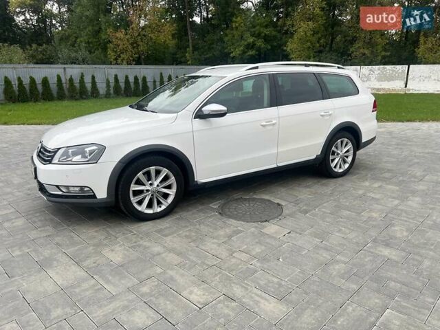 Белый Фольксваген Пассат Альтрак, объемом двигателя 2 л и пробегом 310 тыс. км за 11200 $, фото 6 на Automoto.ua