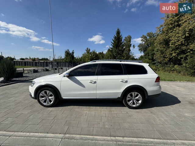 Белый Фольксваген Пассат Альтрак, объемом двигателя 2 л и пробегом 270 тыс. км за 13500 $, фото 5 на Automoto.ua
