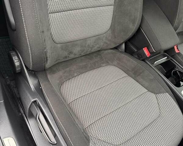 Белый Фольксваген Пассат Альтрак, объемом двигателя 2 л и пробегом 268 тыс. км за 11250 $, фото 37 на Automoto.ua