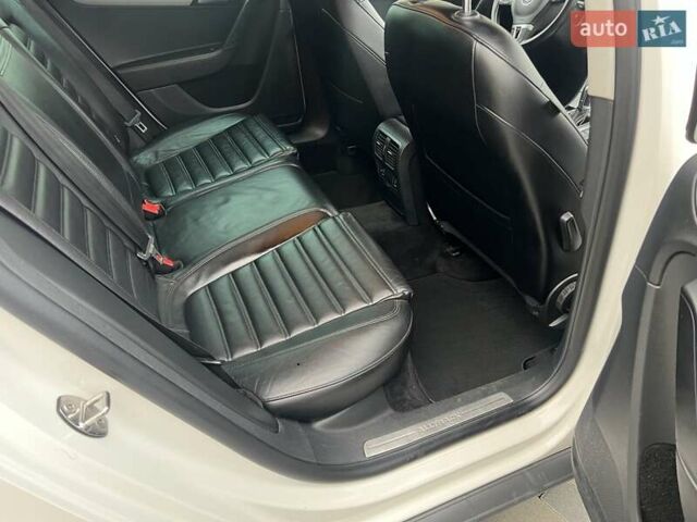 Белый Фольксваген Пассат Альтрак, объемом двигателя 2 л и пробегом 310 тыс. км за 10950 $, фото 17 на Automoto.ua