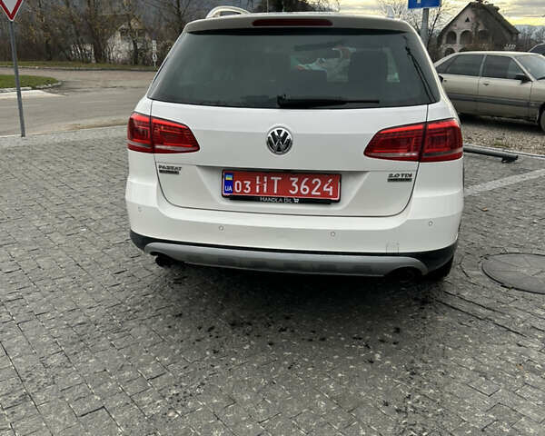 Белый Фольксваген Пассат Альтрак, объемом двигателя 2 л и пробегом 315 тыс. км за 11999 $, фото 6 на Automoto.ua