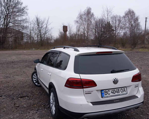 Белый Фольксваген Пассат Альтрак, объемом двигателя 2 л и пробегом 337 тыс. км за 13300 $, фото 4 на Automoto.ua