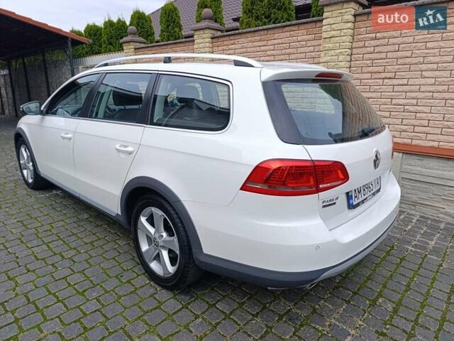 Белый Фольксваген Пассат Альтрак, объемом двигателя 2 л и пробегом 206 тыс. км за 13999 $, фото 6 на Automoto.ua