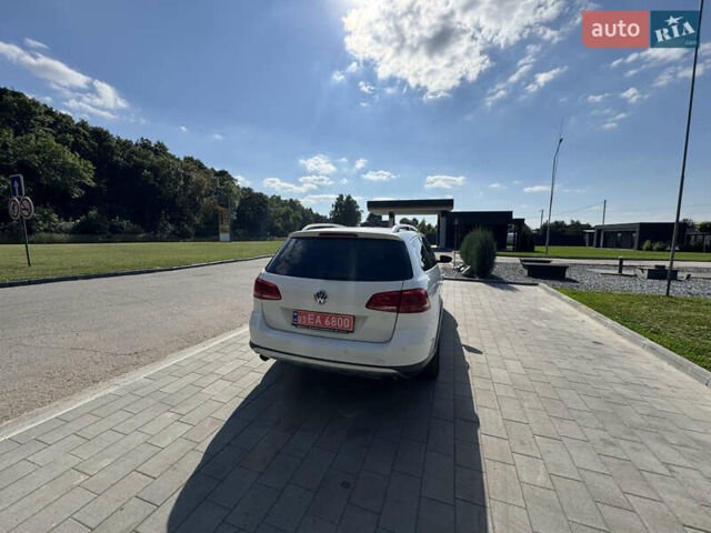 Белый Фольксваген Пассат Альтрак, объемом двигателя 2 л и пробегом 270 тыс. км за 13500 $, фото 3 на Automoto.ua
