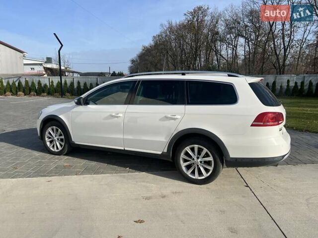 Белый Фольксваген Пассат Альтрак, объемом двигателя 2 л и пробегом 310 тыс. км за 10950 $, фото 5 на Automoto.ua