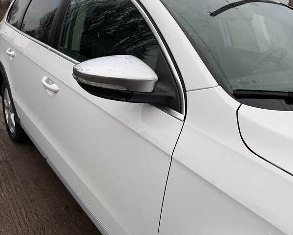 Белый Фольксваген Пассат Альтрак, объемом двигателя 2 л и пробегом 268 тыс. км за 11250 $, фото 15 на Automoto.ua