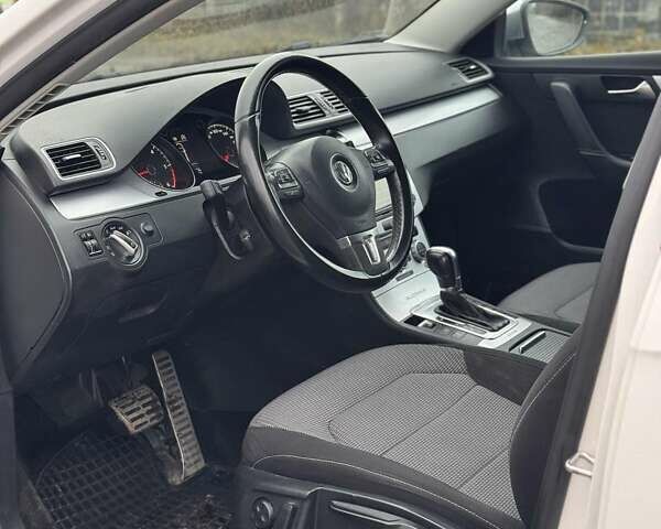 Белый Фольксваген Пассат Альтрак, объемом двигателя 2 л и пробегом 268 тыс. км за 11250 $, фото 23 на Automoto.ua