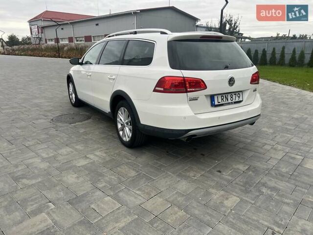 Белый Фольксваген Пассат Альтрак, объемом двигателя 2 л и пробегом 310 тыс. км за 11200 $, фото 4 на Automoto.ua