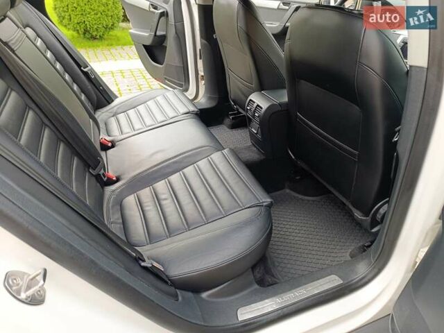 Белый Фольксваген Пассат Альтрак, объемом двигателя 2 л и пробегом 206 тыс. км за 13999 $, фото 16 на Automoto.ua