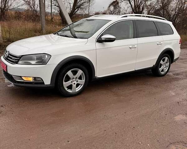Белый Фольксваген Пассат Альтрак, объемом двигателя 2 л и пробегом 268 тыс. км за 11250 $, фото 9 на Automoto.ua