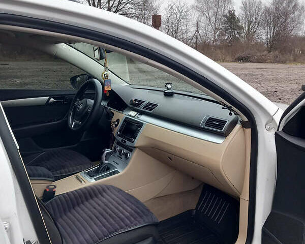 Белый Фольксваген Пассат Альтрак, объемом двигателя 2 л и пробегом 337 тыс. км за 13300 $, фото 6 на Automoto.ua