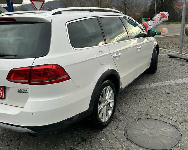 Белый Фольксваген Пассат Альтрак, объемом двигателя 2 л и пробегом 315 тыс. км за 11999 $, фото 5 на Automoto.ua