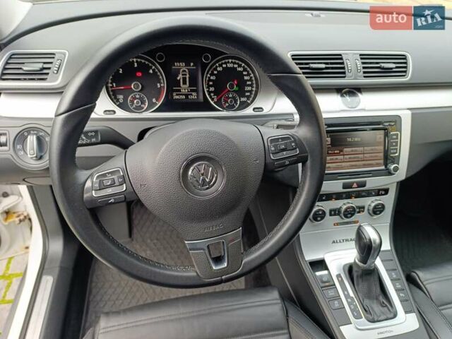 Белый Фольксваген Пассат Альтрак, объемом двигателя 2 л и пробегом 206 тыс. км за 13999 $, фото 10 на Automoto.ua