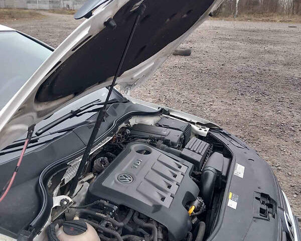 Белый Фольксваген Пассат Альтрак, объемом двигателя 2 л и пробегом 337 тыс. км за 13300 $, фото 8 на Automoto.ua