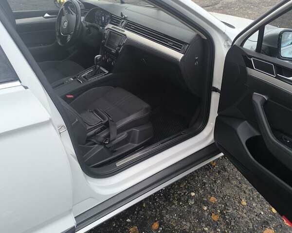 Білий Фольксваген Пассат Альтрак, об'ємом двигуна 1.97 л та пробігом 249 тис. км за 19500 $, фото 7 на Automoto.ua