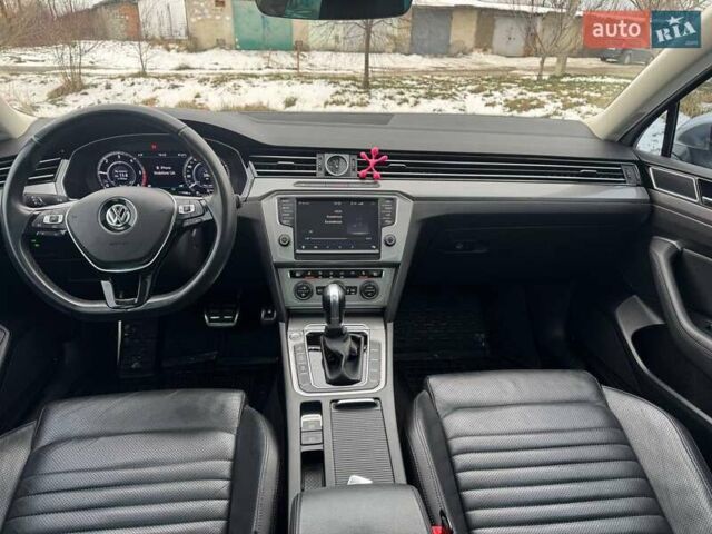 Білий Фольксваген Пассат Альтрак, об'ємом двигуна 1.97 л та пробігом 297 тис. км за 19800 $, фото 10 на Automoto.ua
