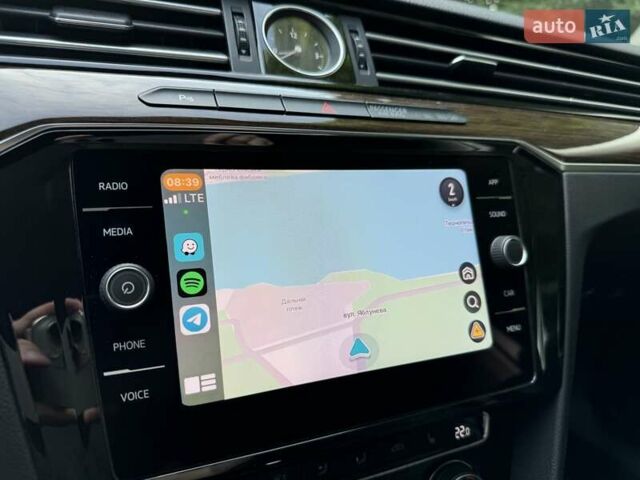 Білий Фольксваген Пассат Альтрак, об'ємом двигуна 2 л та пробігом 163 тис. км за 22700 $, фото 18 на Automoto.ua