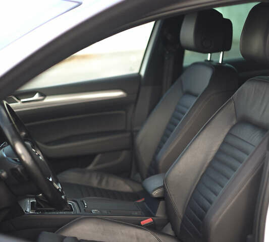 Белый Фольксваген Пассат Альтрак, объемом двигателя 1.97 л и пробегом 274 тыс. км за 20700 $, фото 13 на Automoto.ua