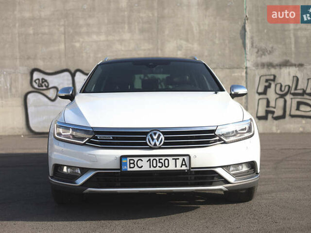 Белый Фольксваген Пассат Альтрак, объемом двигателя 1.97 л и пробегом 274 тыс. км за 20700 $, фото 3 на Automoto.ua