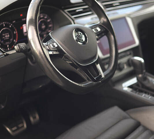 Белый Фольксваген Пассат Альтрак, объемом двигателя 1.97 л и пробегом 274 тыс. км за 20700 $, фото 16 на Automoto.ua