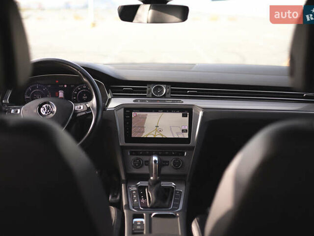 Белый Фольксваген Пассат Альтрак, объемом двигателя 1.97 л и пробегом 274 тыс. км за 20700 $, фото 9 на Automoto.ua