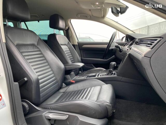 Білий Фольксваген Пассат Альтрак, об'ємом двигуна 2 л та пробігом 267 тис. км за 19890 $, фото 38 на Automoto.ua