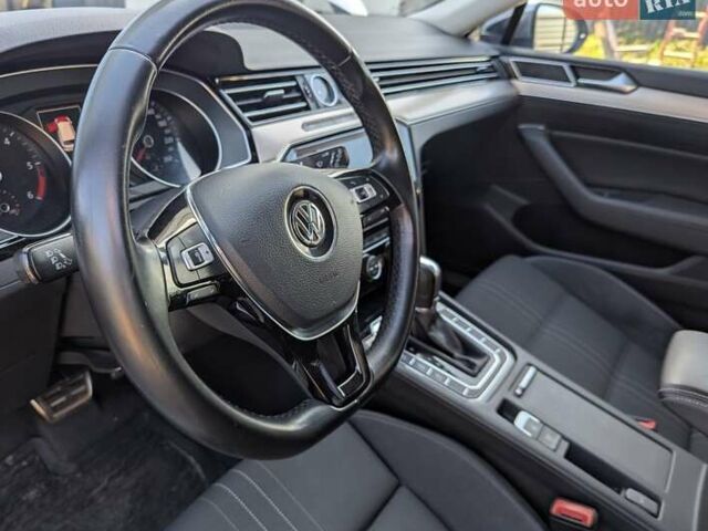 Білий Фольксваген Пассат Альтрак, об'ємом двигуна 2 л та пробігом 223 тис. км за 20900 $, фото 20 на Automoto.ua