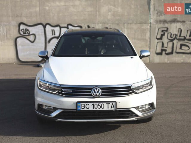 Белый Фольксваген Пассат Альтрак, объемом двигателя 1.97 л и пробегом 274 тыс. км за 20700 $, фото 2 на Automoto.ua