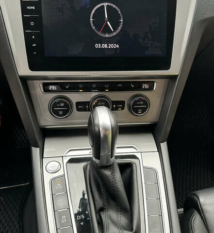 Белый Фольксваген Пассат Альтрак, объемом двигателя 2 л и пробегом 260 тыс. км за 20500 $, фото 20 на Automoto.ua