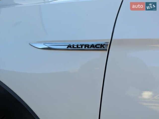 Білий Фольксваген Пассат Альтрак, об'ємом двигуна 2 л та пробігом 223 тис. км за 20900 $, фото 31 на Automoto.ua