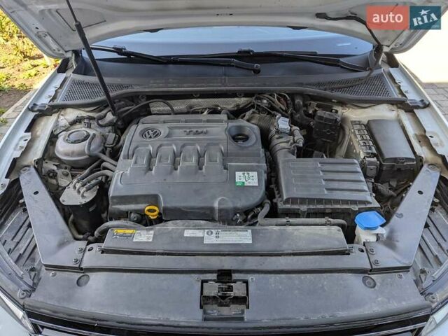 Білий Фольксваген Пассат Альтрак, об'ємом двигуна 2 л та пробігом 223 тис. км за 20900 $, фото 30 на Automoto.ua