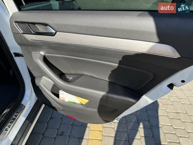 Белый Фольксваген Пассат Альтрак, объемом двигателя 2 л и пробегом 255 тыс. км за 20750 $, фото 40 на Automoto.ua