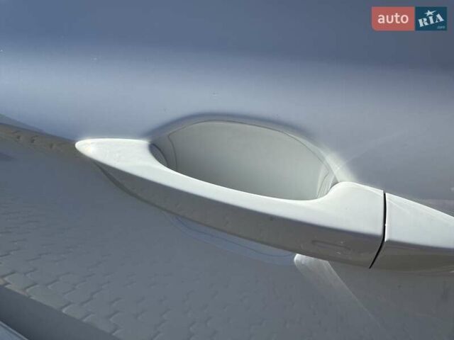 Белый Фольксваген Пассат Альтрак, объемом двигателя 2 л и пробегом 255 тыс. км за 20750 $, фото 21 на Automoto.ua