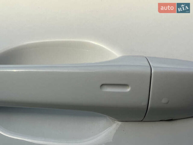 Белый Фольксваген Пассат Альтрак, объемом двигателя 2 л и пробегом 256 тыс. км за 17600 $, фото 10 на Automoto.ua