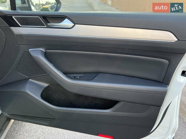 Белый Фольксваген Пассат Альтрак, объемом двигателя 2 л и пробегом 256 тыс. км за 17600 $, фото 22 на Automoto.ua