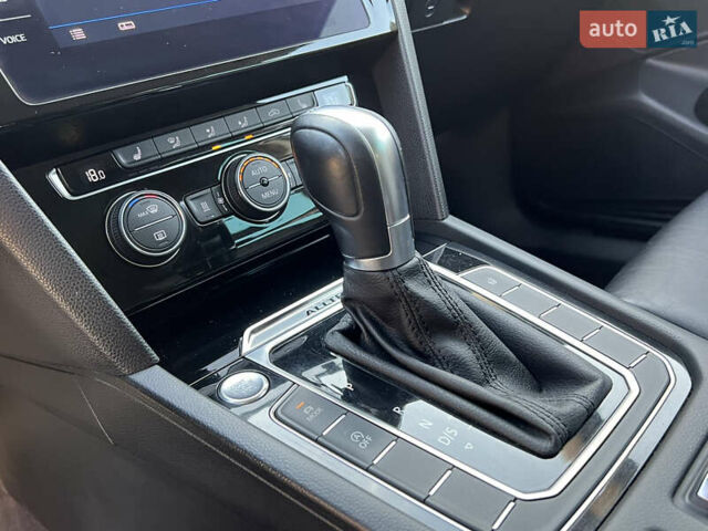 Белый Фольксваген Пассат Альтрак, объемом двигателя 2 л и пробегом 256 тыс. км за 17600 $, фото 17 на Automoto.ua