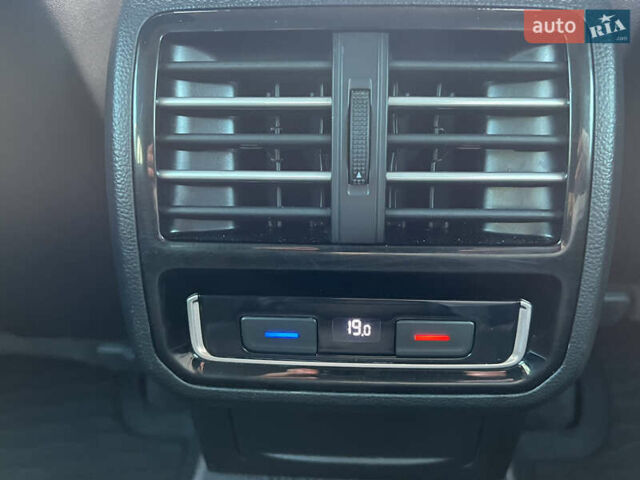 Белый Фольксваген Пассат Альтрак, объемом двигателя 2 л и пробегом 256 тыс. км за 17600 $, фото 26 на Automoto.ua