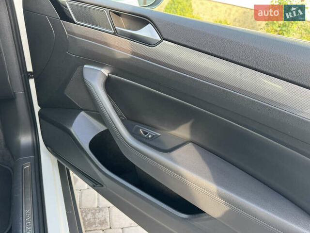 Белый Фольксваген Пассат Альтрак, объемом двигателя 2 л и пробегом 186 тыс. км за 21300 $, фото 42 на Automoto.ua