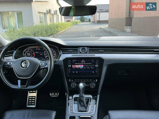 Белый Фольксваген Пассат Альтрак, объемом двигателя 2 л и пробегом 256 тыс. км за 17600 $, фото 27 на Automoto.ua