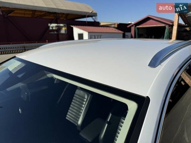 Белый Фольксваген Пассат Альтрак, объемом двигателя 2 л и пробегом 255 тыс. км за 20750 $, фото 15 на Automoto.ua