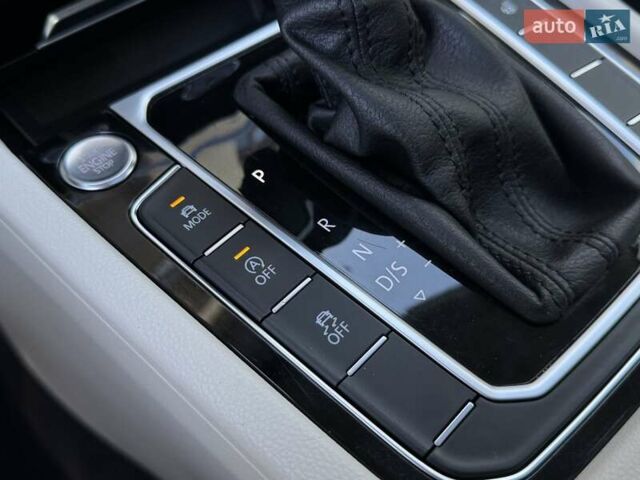 Белый Фольксваген Пассат Альтрак, объемом двигателя 2 л и пробегом 155 тыс. км за 23600 $, фото 68 на Automoto.ua
