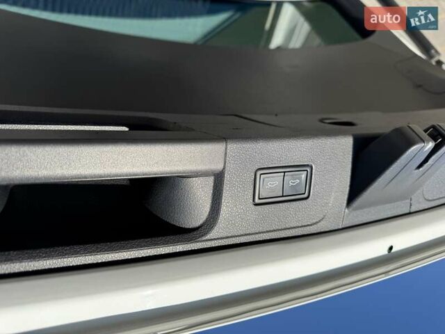 Белый Фольксваген Пассат Альтрак, объемом двигателя 2 л и пробегом 255 тыс. км за 20750 $, фото 49 на Automoto.ua