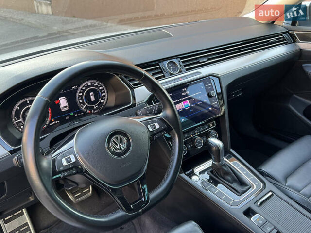 Белый Фольксваген Пассат Альтрак, объемом двигателя 2 л и пробегом 256 тыс. км за 17600 $, фото 19 на Automoto.ua