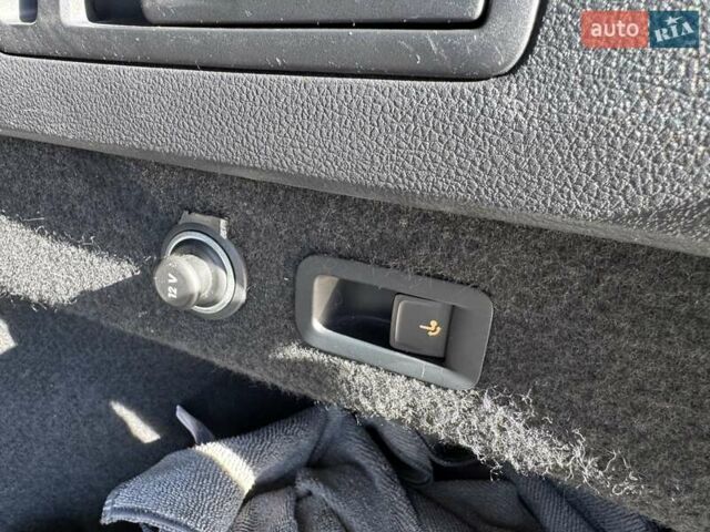 Белый Фольксваген Пассат Альтрак, объемом двигателя 2 л и пробегом 255 тыс. км за 20750 $, фото 50 на Automoto.ua