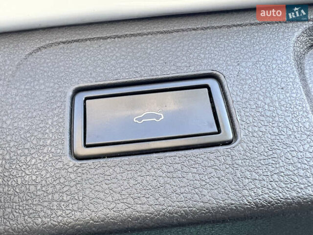 Белый Фольксваген Пассат Альтрак, объемом двигателя 2 л и пробегом 256 тыс. км за 17600 $, фото 30 на Automoto.ua