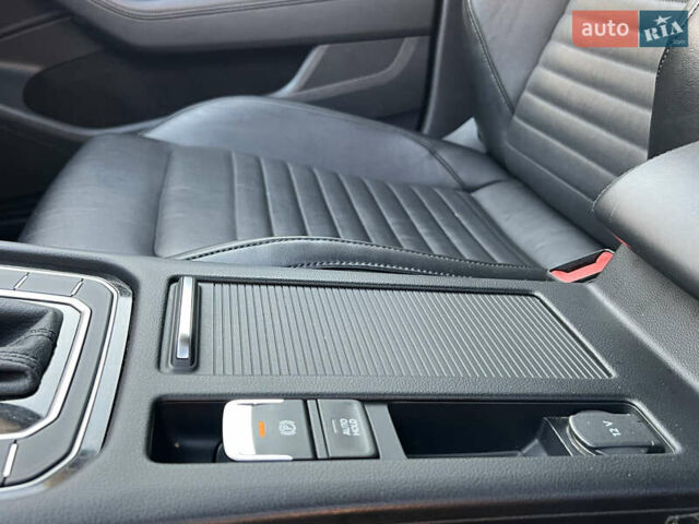 Белый Фольксваген Пассат Альтрак, объемом двигателя 2 л и пробегом 256 тыс. км за 17600 $, фото 16 на Automoto.ua