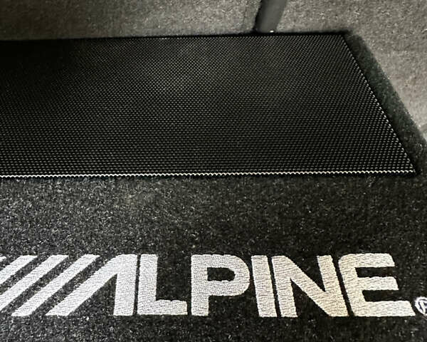 Белый Фольксваген Пассат Альтрак, объемом двигателя 2 л и пробегом 190 тыс. км за 23500 $, фото 32 на Automoto.ua