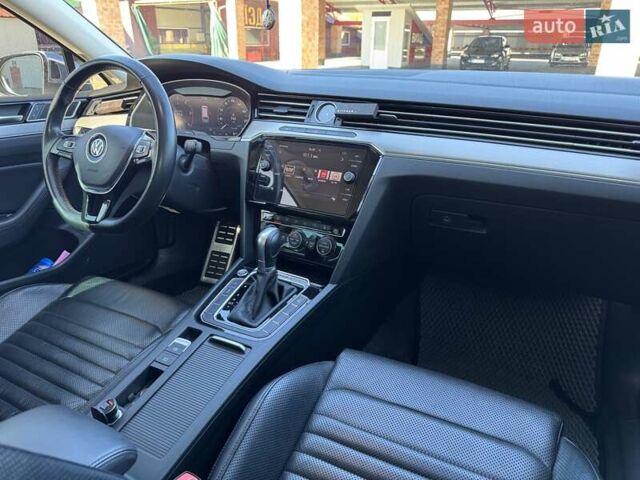 Белый Фольксваген Пассат Альтрак, объемом двигателя 2 л и пробегом 255 тыс. км за 20750 $, фото 42 на Automoto.ua